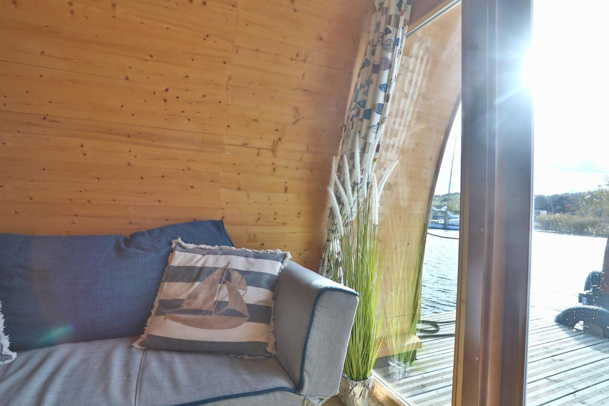 Hotel Hausboot Dotterbart Gager Exteriér fotografie