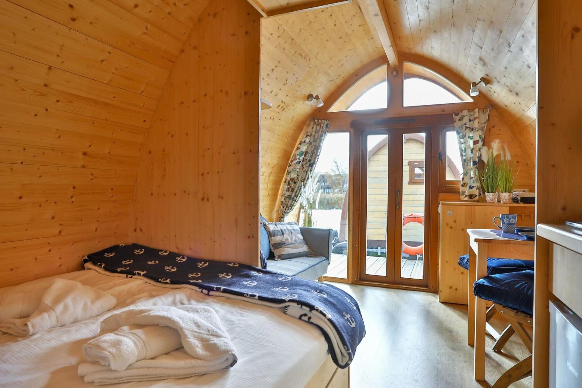 Hotel Hausboot Dotterbart Gager Exteriér fotografie