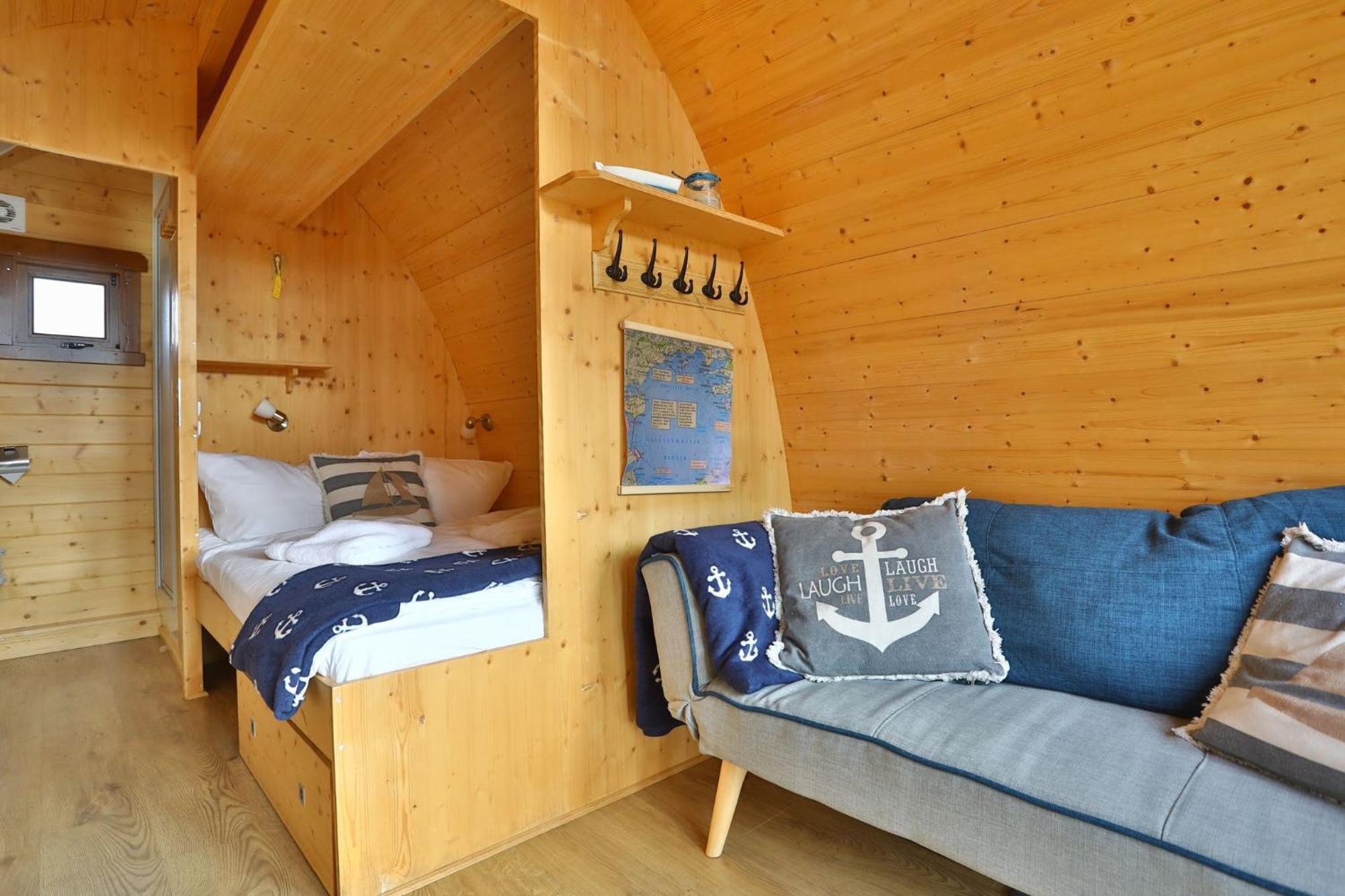 Hotel Hausboot Dotterbart Gager Exteriér fotografie