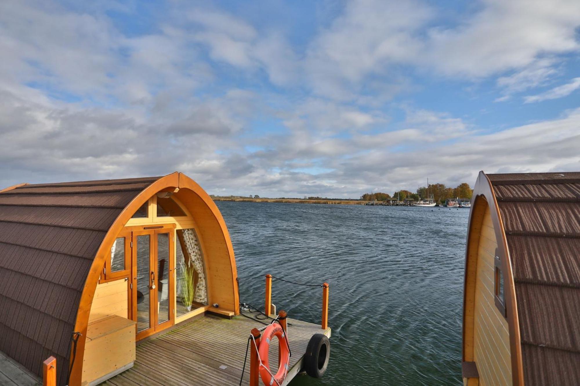 Hotel Hausboot Dotterbart Gager Exteriér fotografie