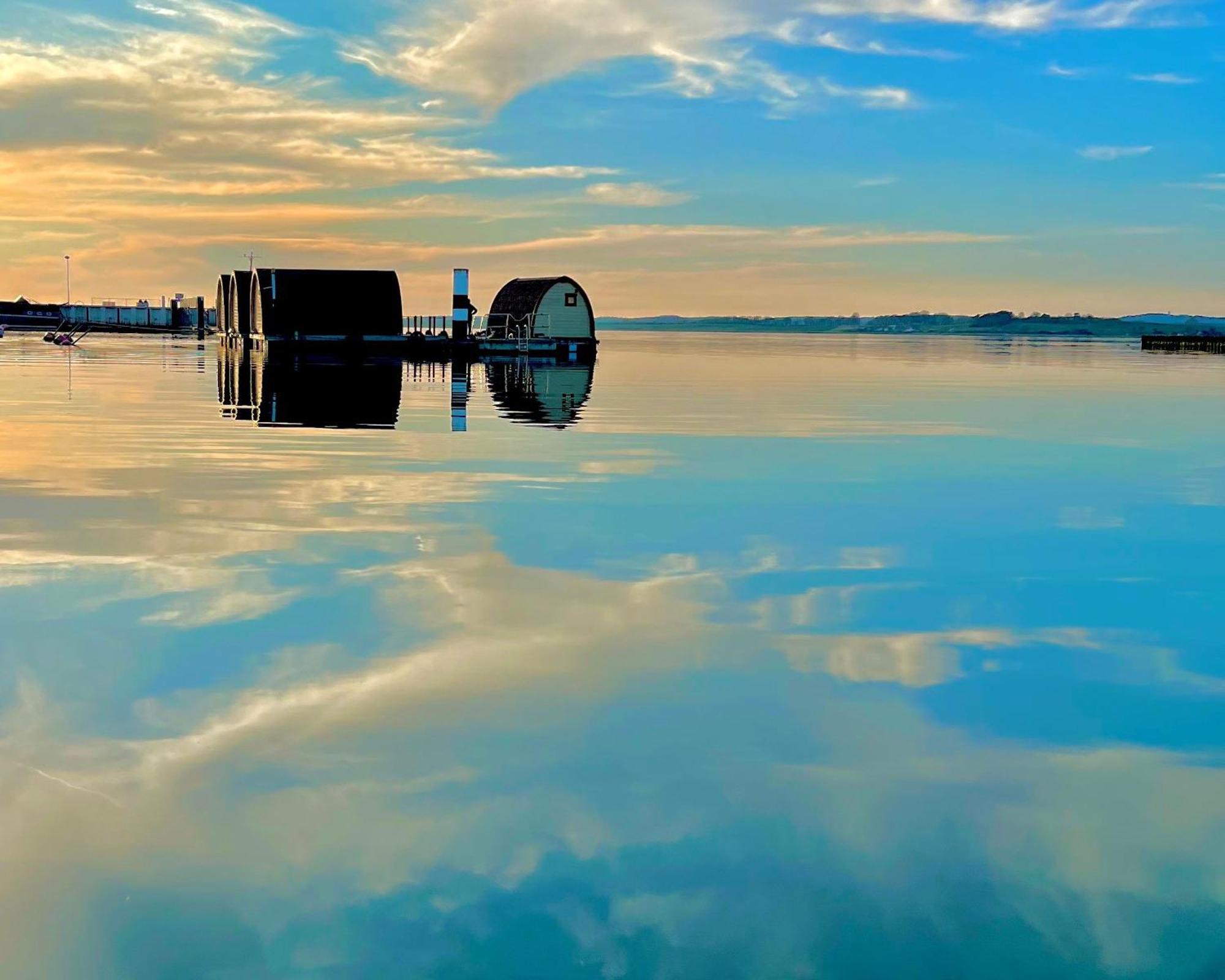 Hotel Hausboot Dotterbart Gager Exteriér fotografie